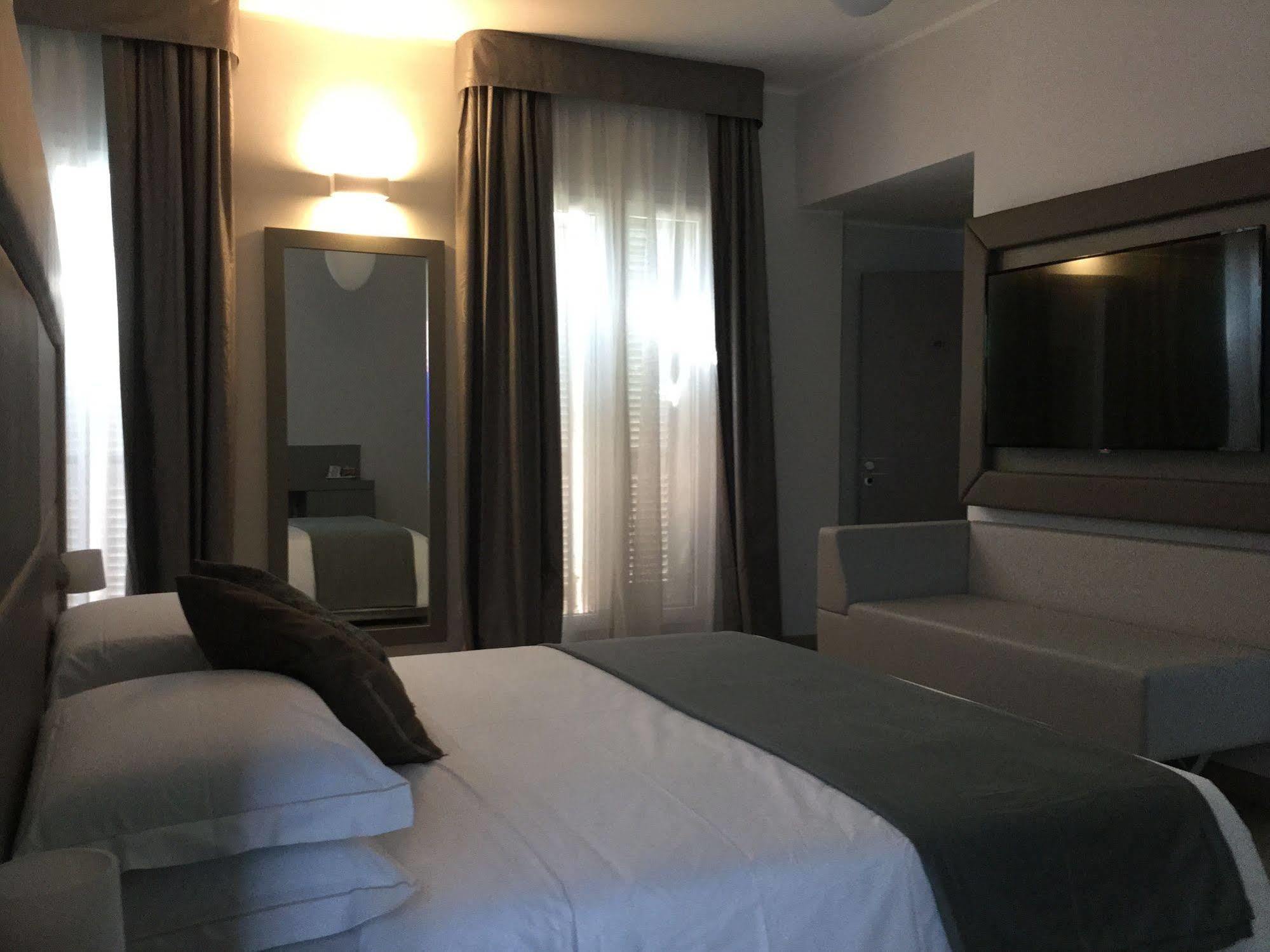 מילאנו Clerici Boutique Hotel מראה חיצוני תמונה